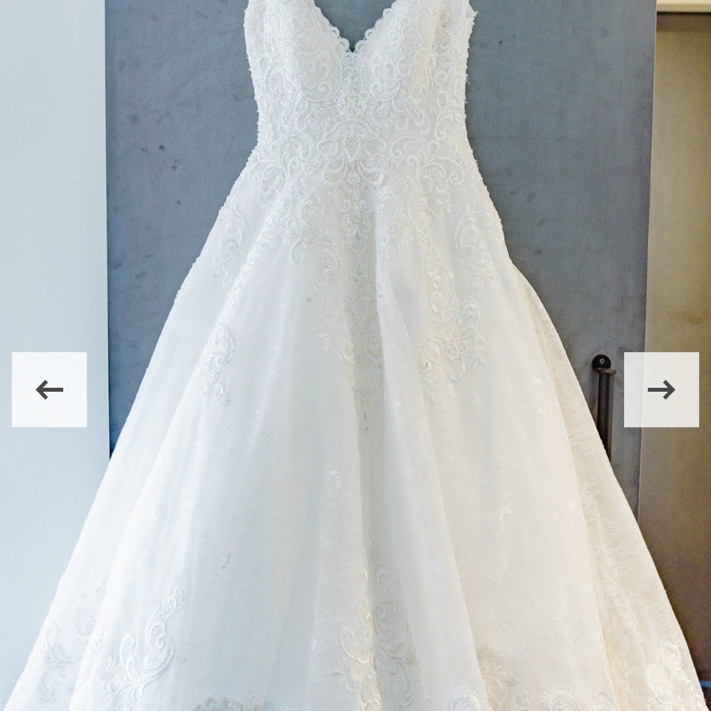 Allure White Lace Wedding Dress